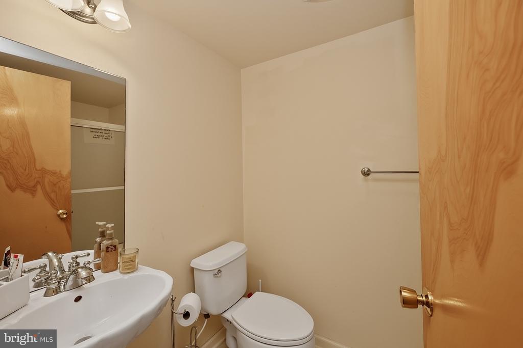 256 JEFFREY LANE Unit: 28