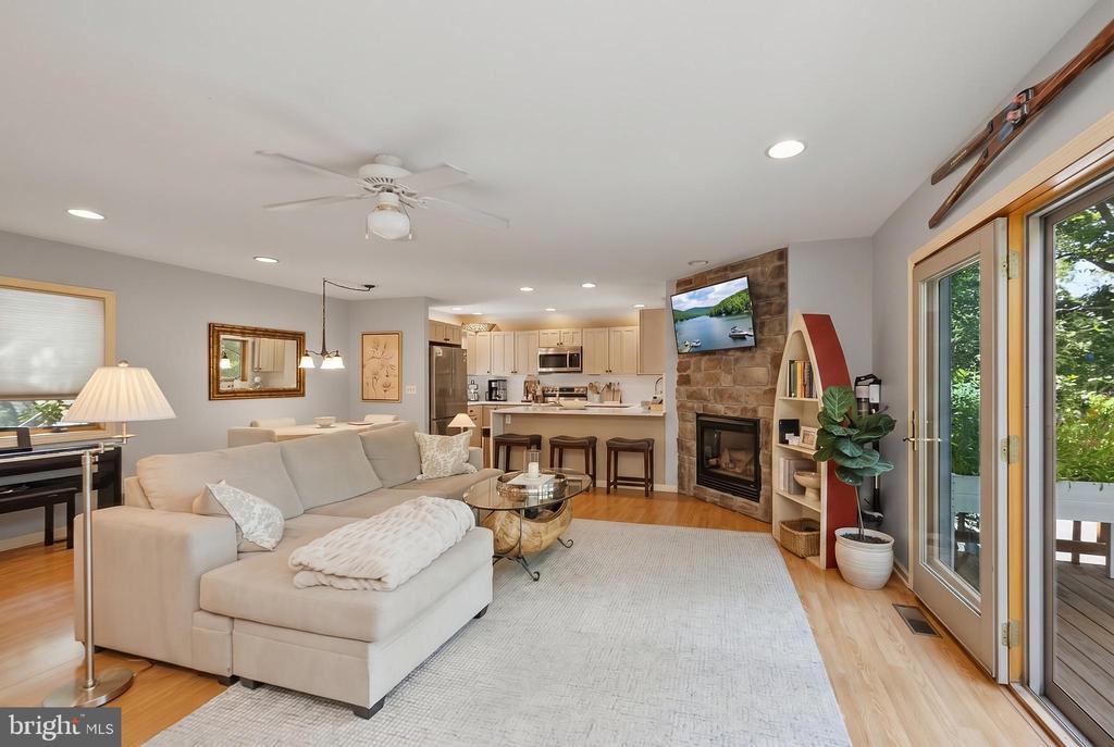 256 JEFFREY LANE Unit: 28