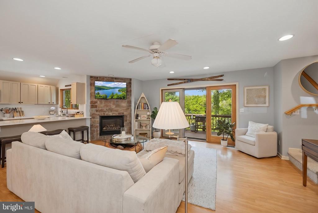 256 JEFFREY LANE Unit: 28