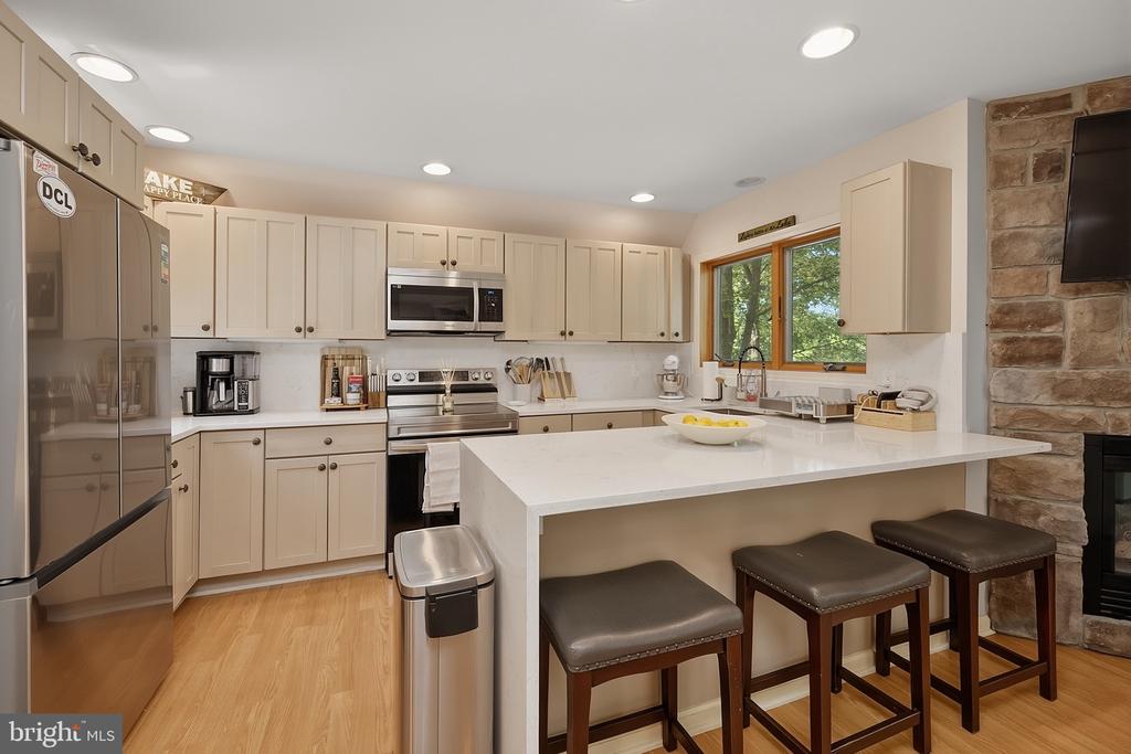 256 JEFFREY LANE Unit: 28