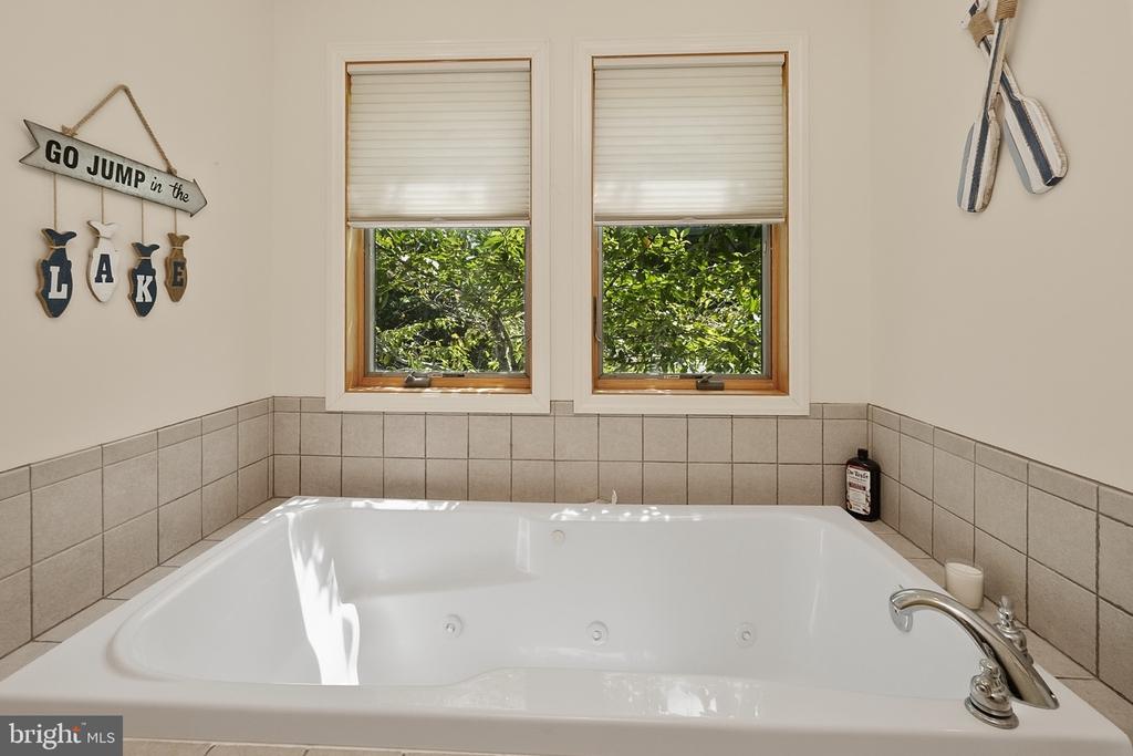 256 JEFFREY LANE Unit: 28