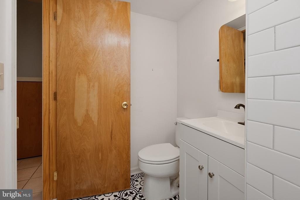 256 JEFFREY LANE Unit: 28