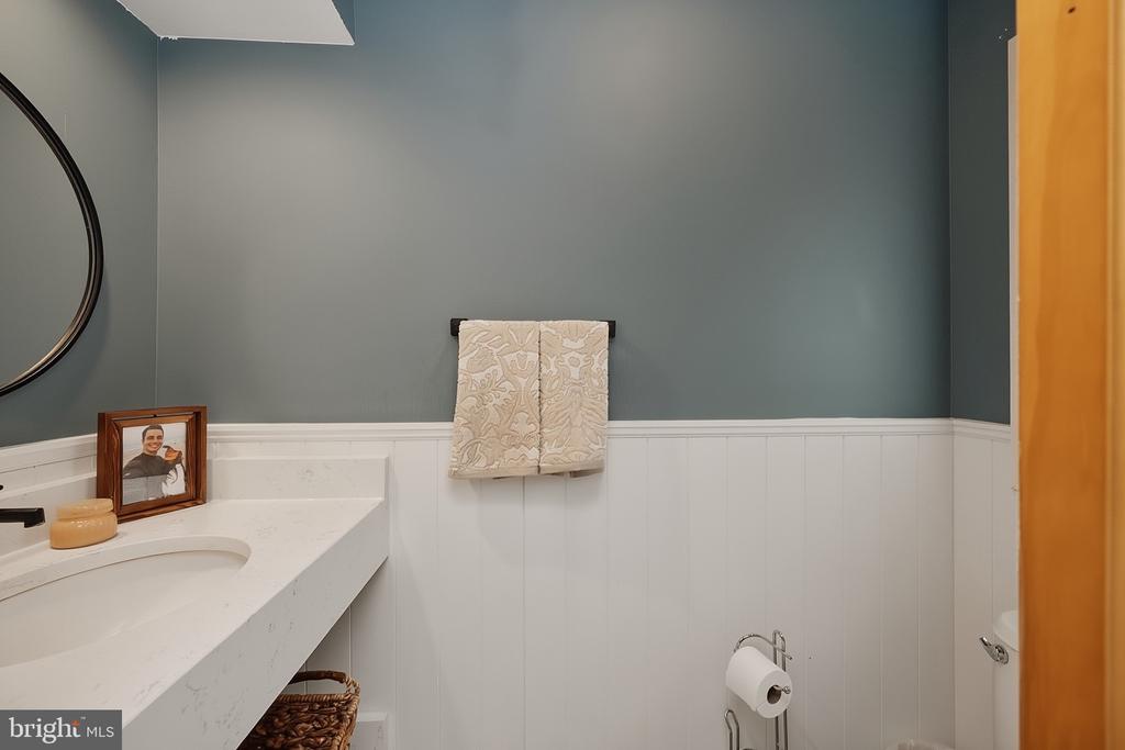 256 JEFFREY LANE Unit: 28
