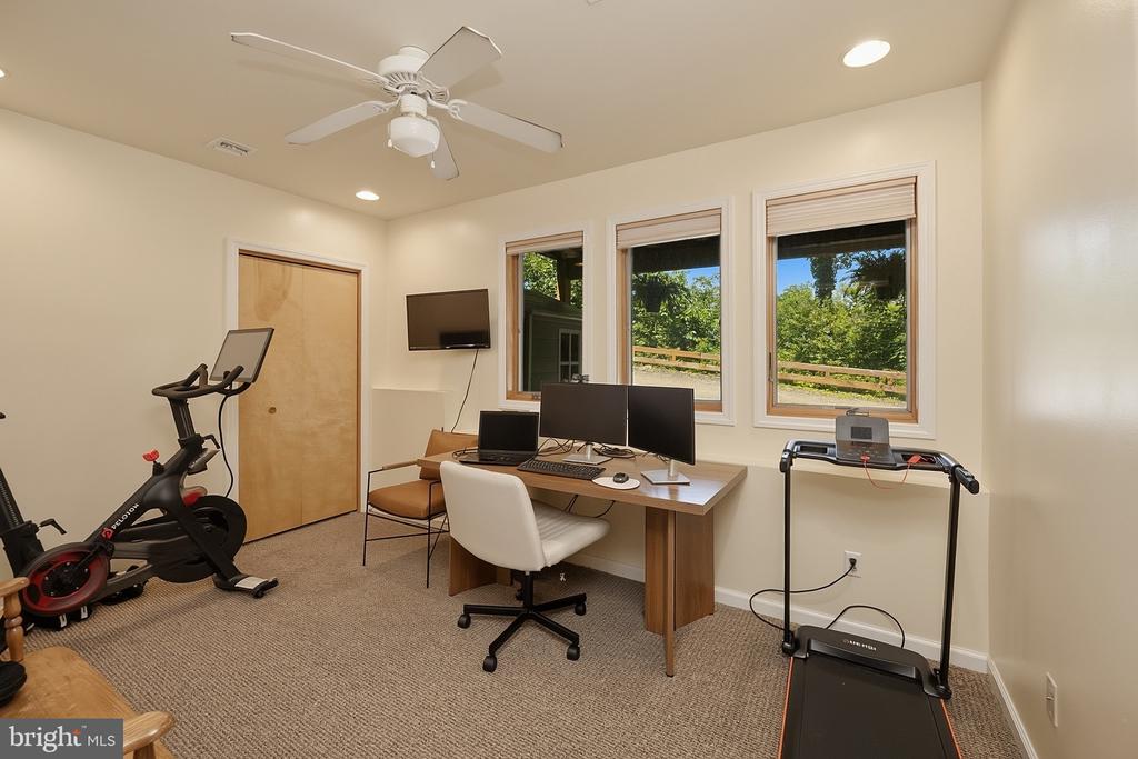256 JEFFREY LANE Unit: 28