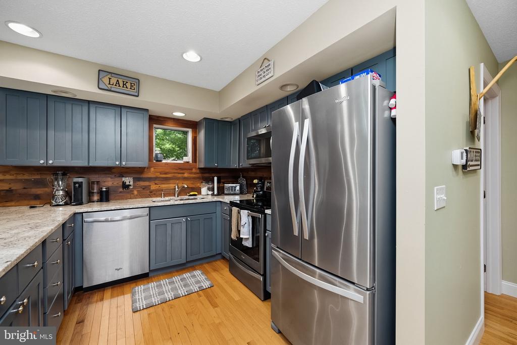 86 SHINGLE CAMP TERRACE