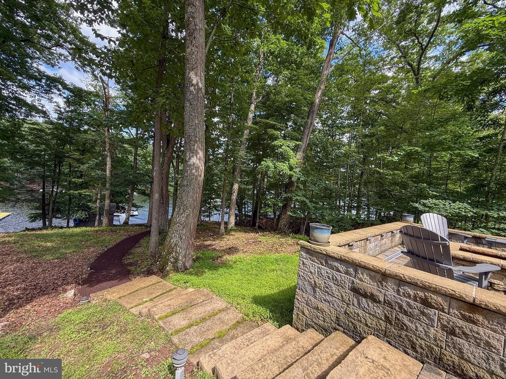 86 SHINGLE CAMP TERRACE