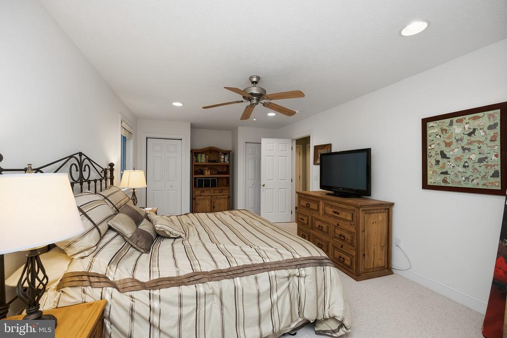 86 SHINGLE CAMP TERRACE