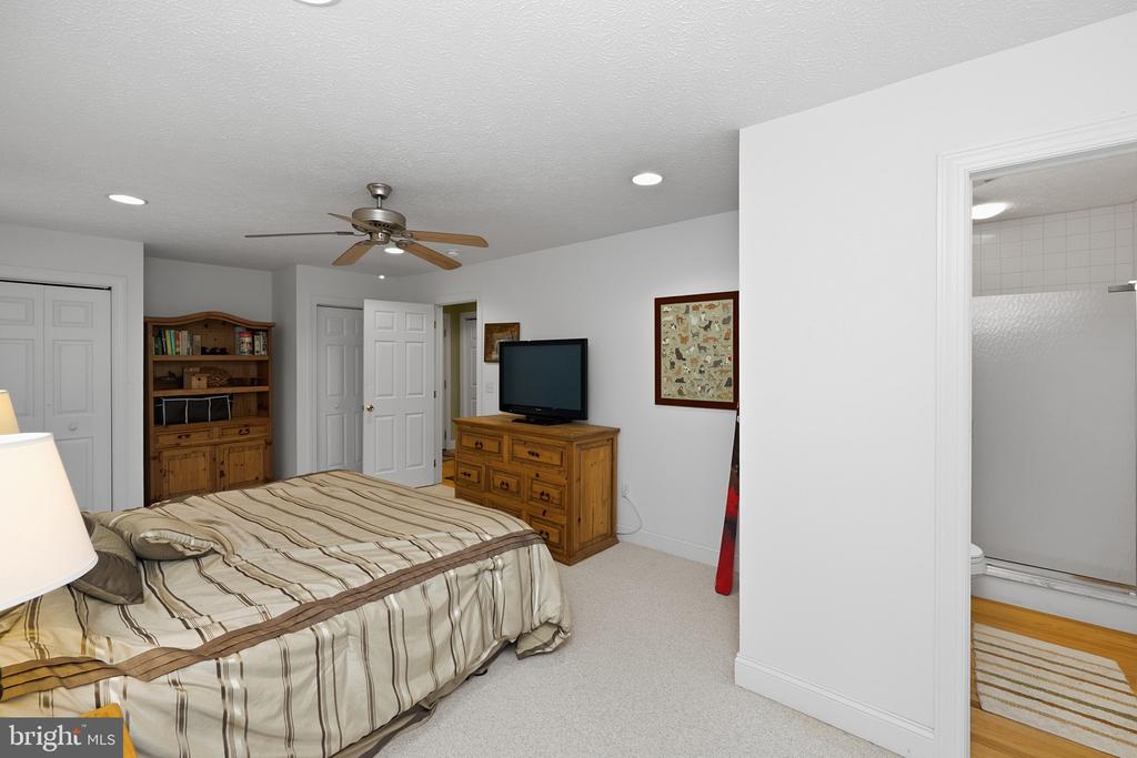 86 SHINGLE CAMP TERRACE