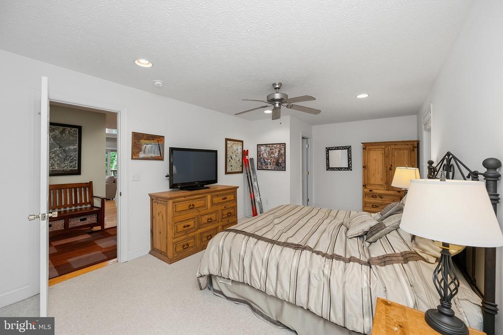 86 SHINGLE CAMP TERRACE
