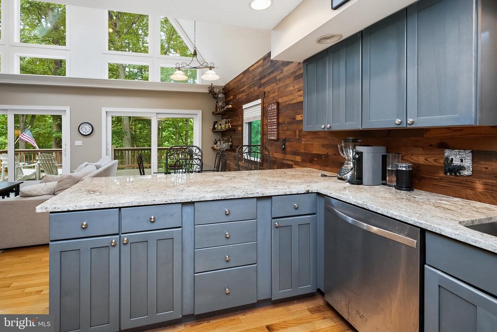 86 SHINGLE CAMP TERRACE
