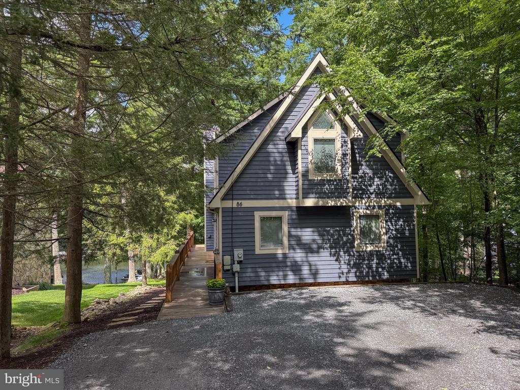 86 SHINGLE CAMP TERRACE