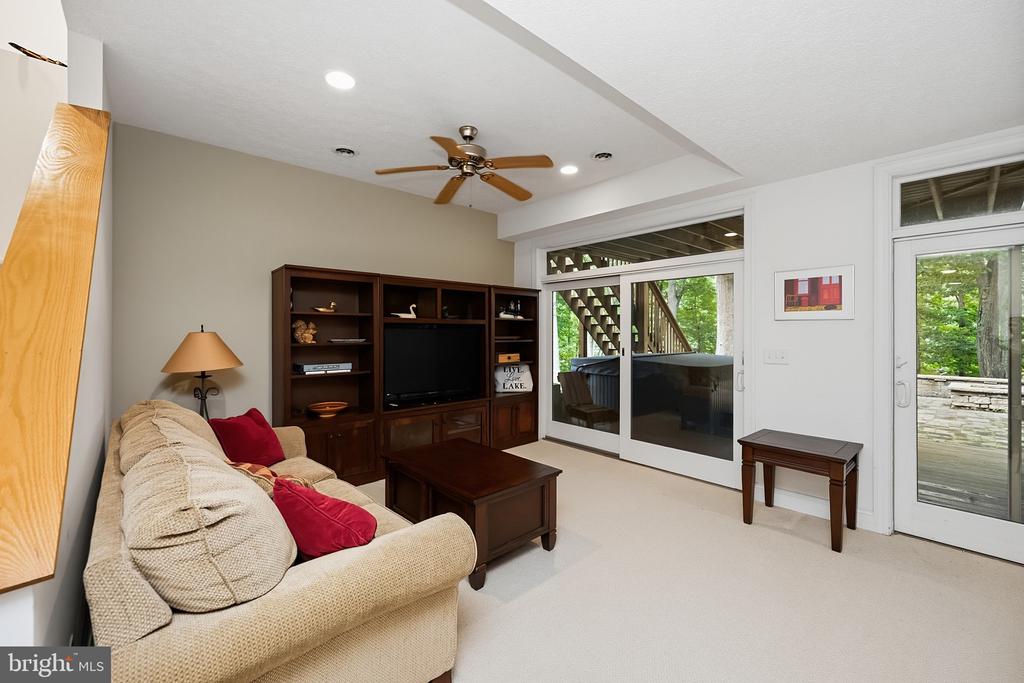 86 SHINGLE CAMP TERRACE