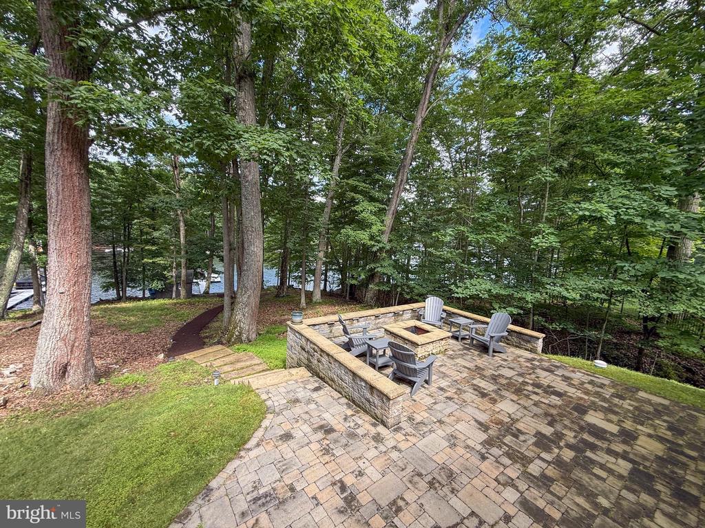 86 SHINGLE CAMP TERRACE