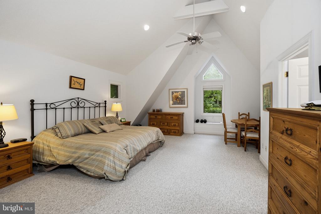 86 SHINGLE CAMP TERRACE