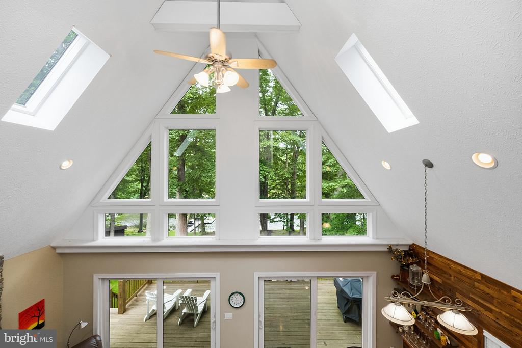 86 SHINGLE CAMP TERRACE
