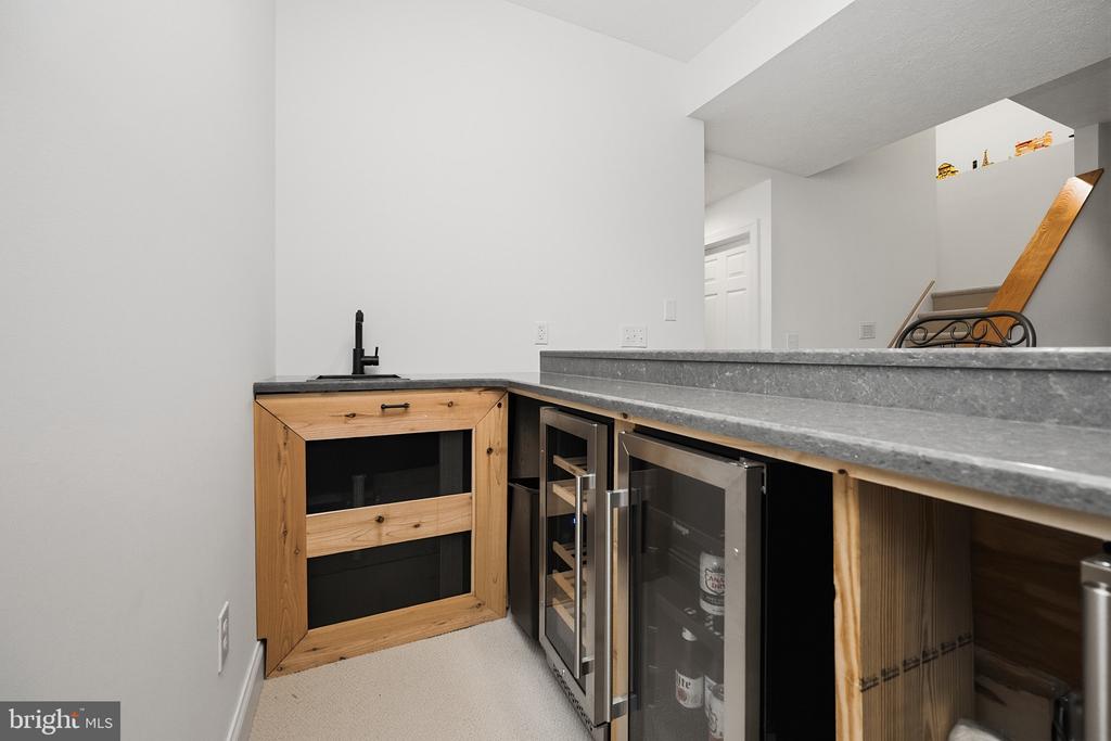 86 SHINGLE CAMP TERRACE