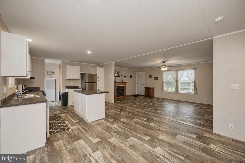 635 DENNETT ROAD
