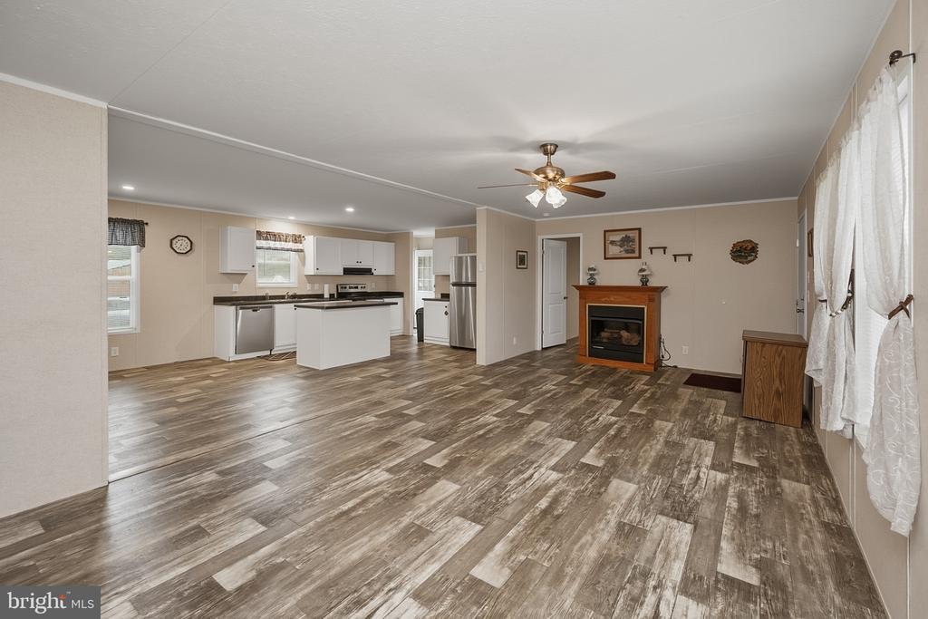635 DENNETT ROAD