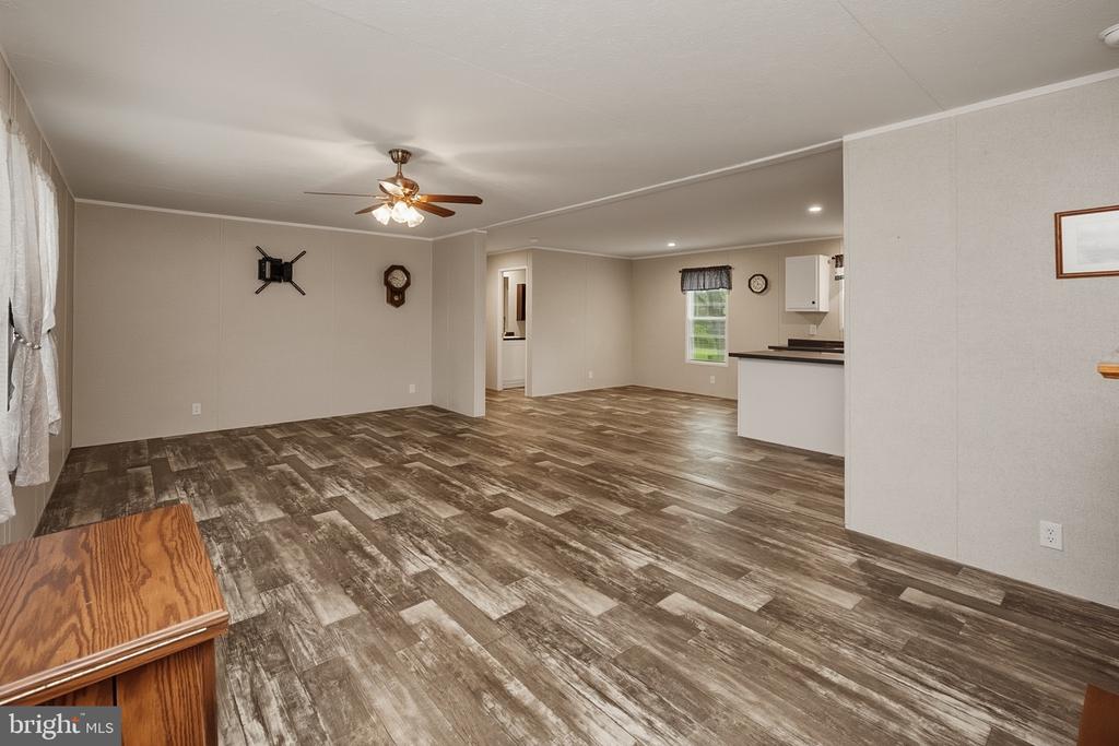 635 DENNETT ROAD