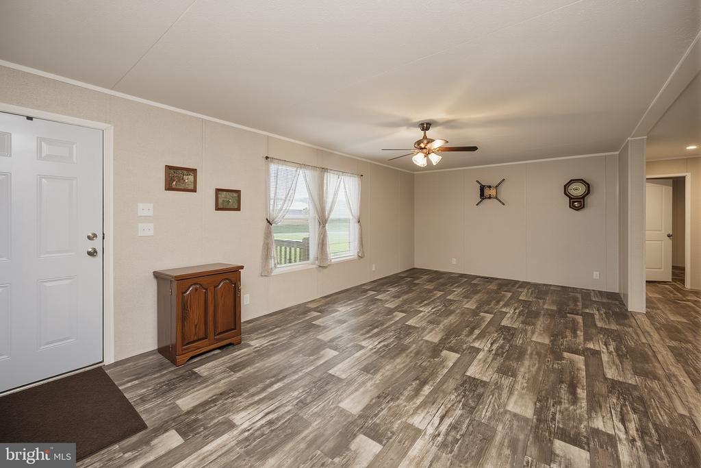 635 DENNETT ROAD