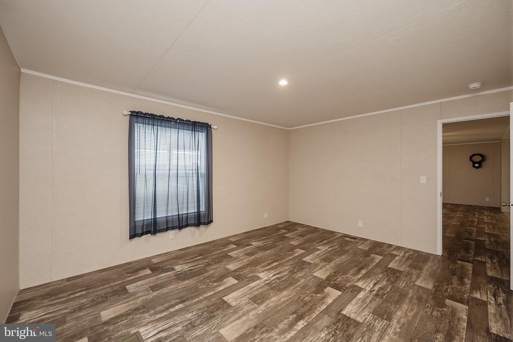 635 DENNETT ROAD