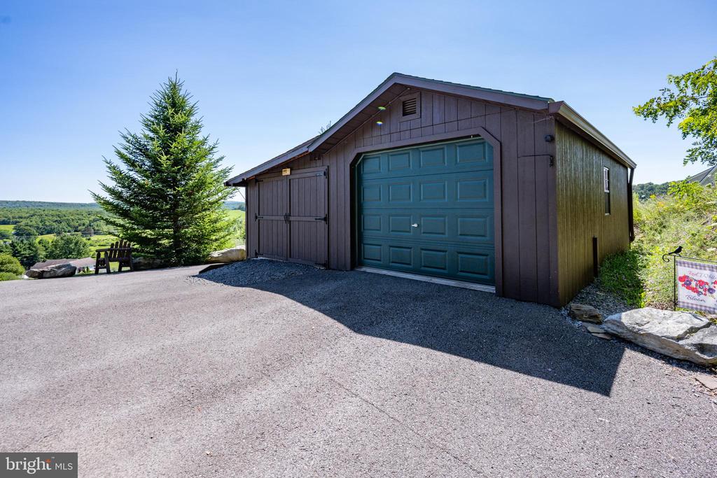 273 DAYLILY LANE