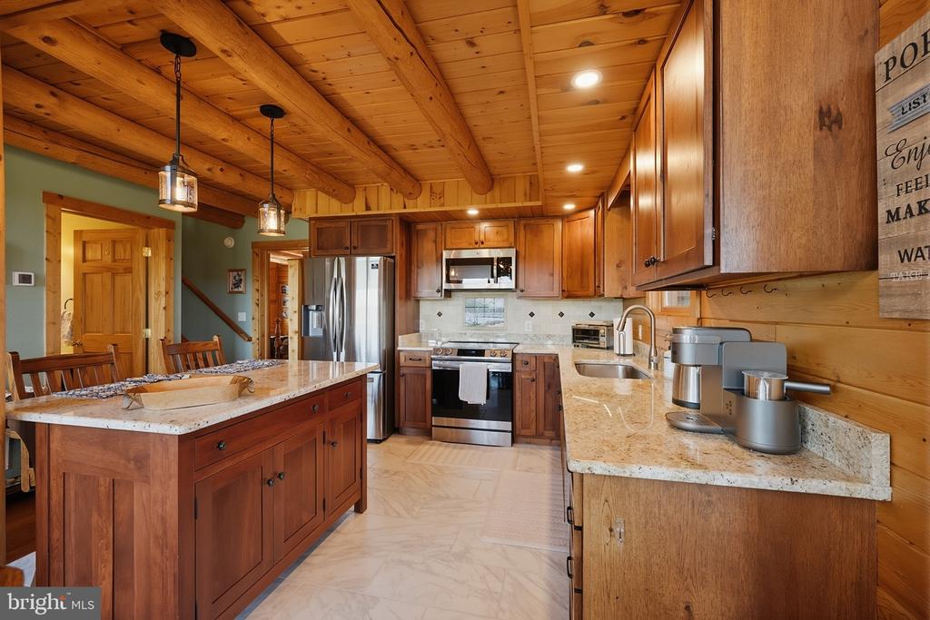 273 DAYLILY LANE