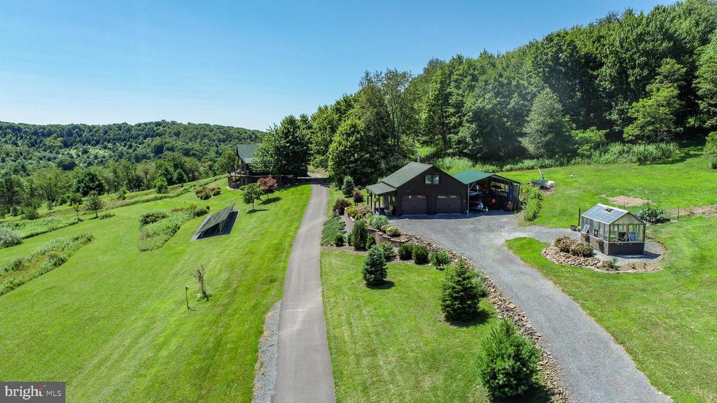 273 DAYLILY LANE