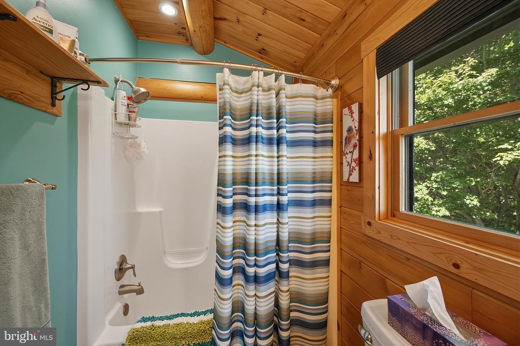 273 DAYLILY LANE
