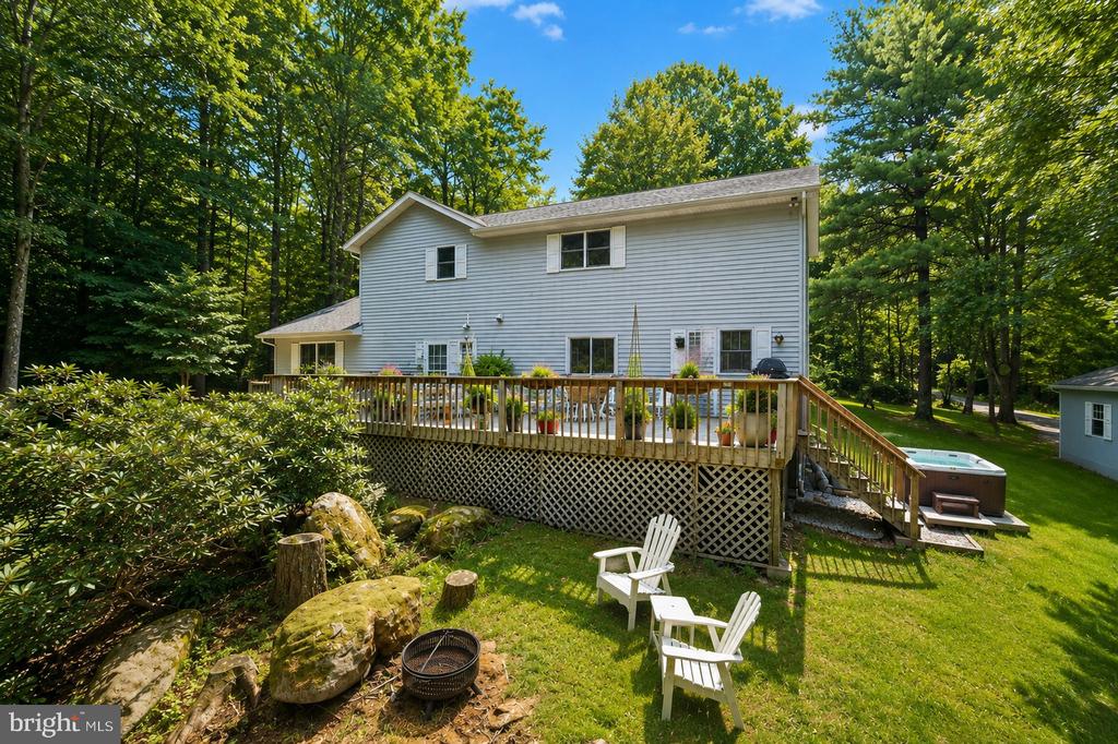 632 LIMPOPO LANE