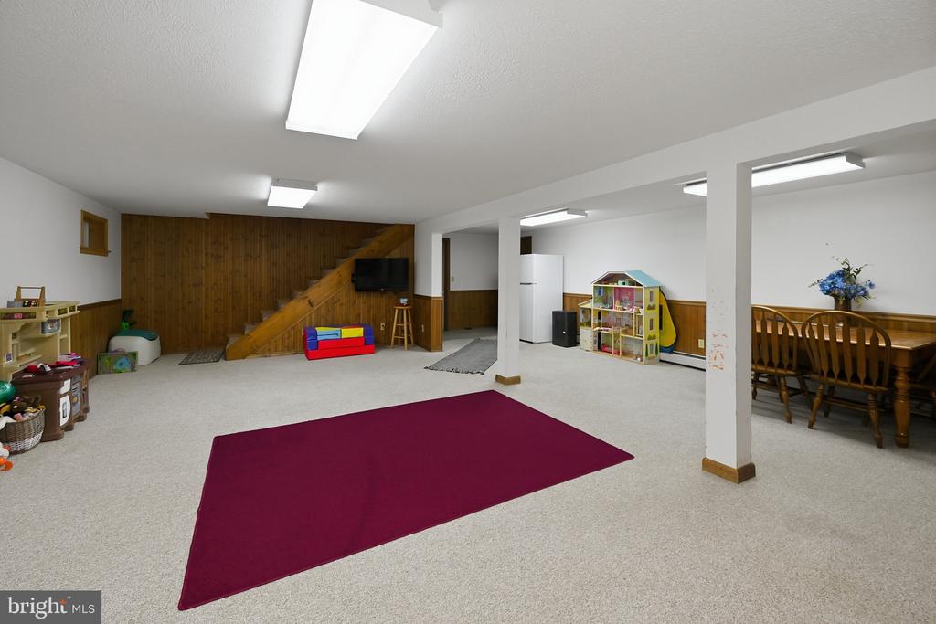 6467 SANG RUN ROAD