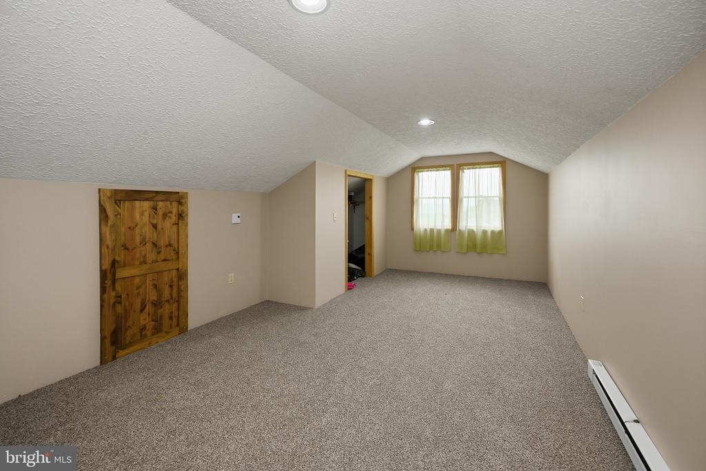 6467 SANG RUN ROAD