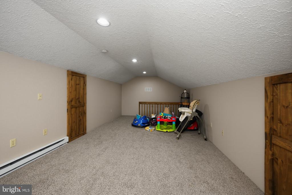 6467 SANG RUN ROAD