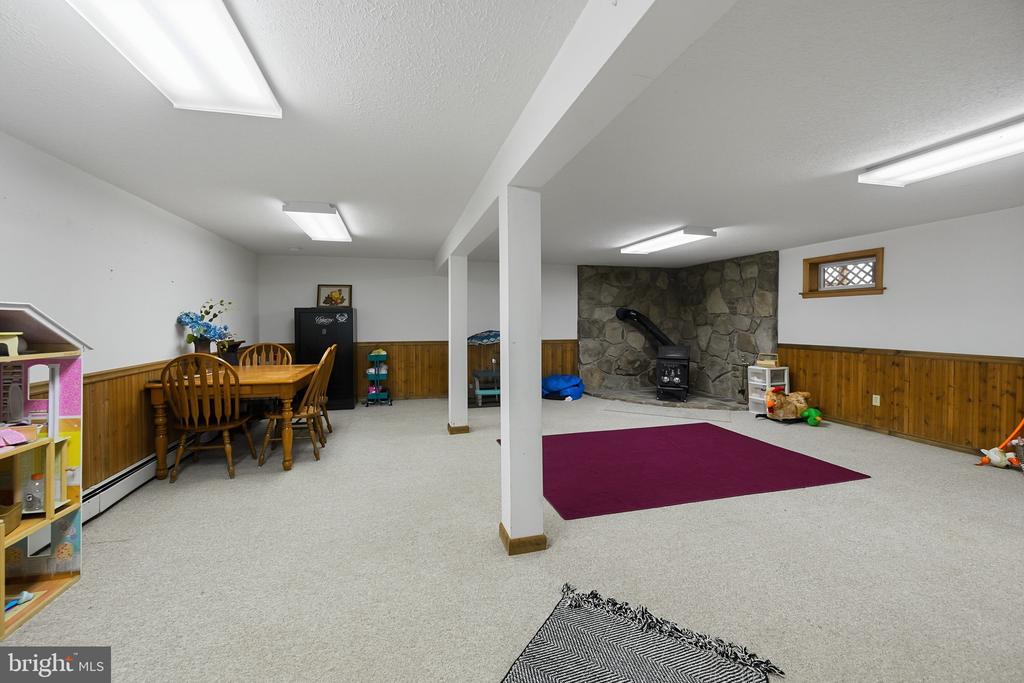 6467 SANG RUN ROAD