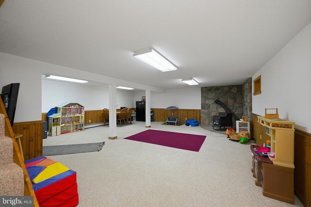 6467 SANG RUN ROAD