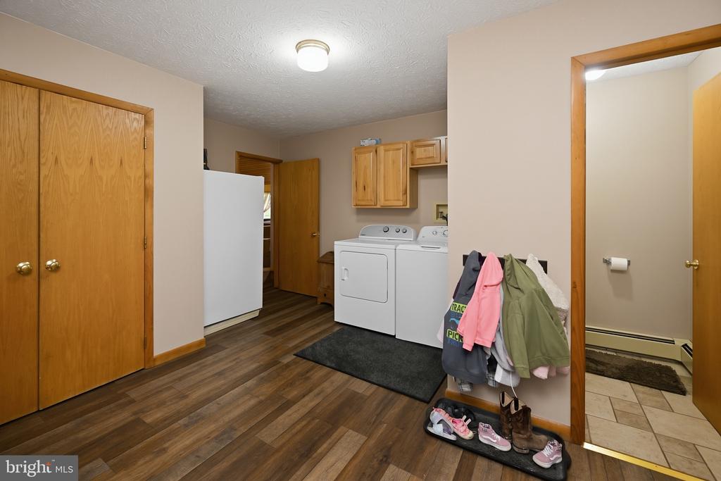6467 SANG RUN ROAD