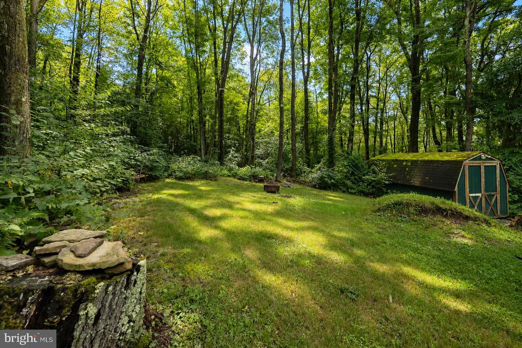 230 SPRINGHOUSE WAY