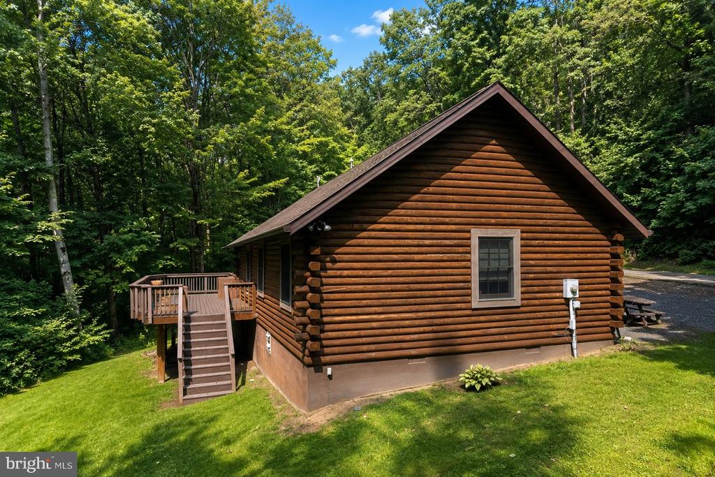 230 SPRINGHOUSE WAY