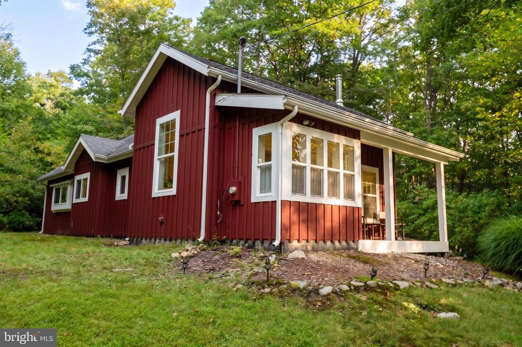 252 RACOON DRIVE