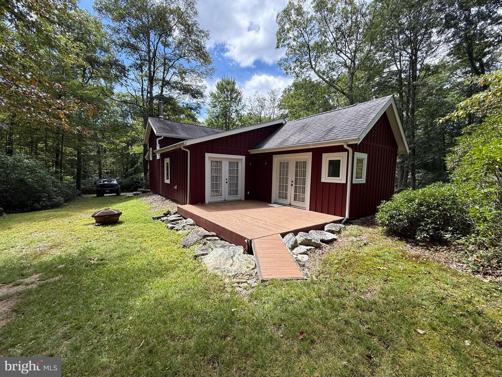 252 RACOON DRIVE