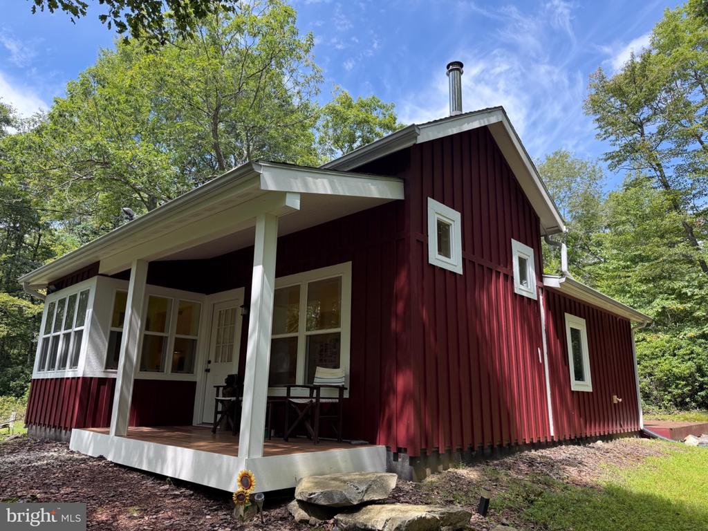 252 RACOON DRIVE