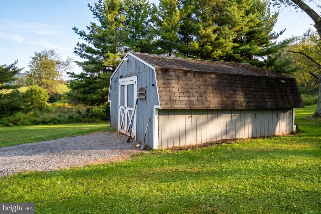 1158 KINGS RUN ROAD