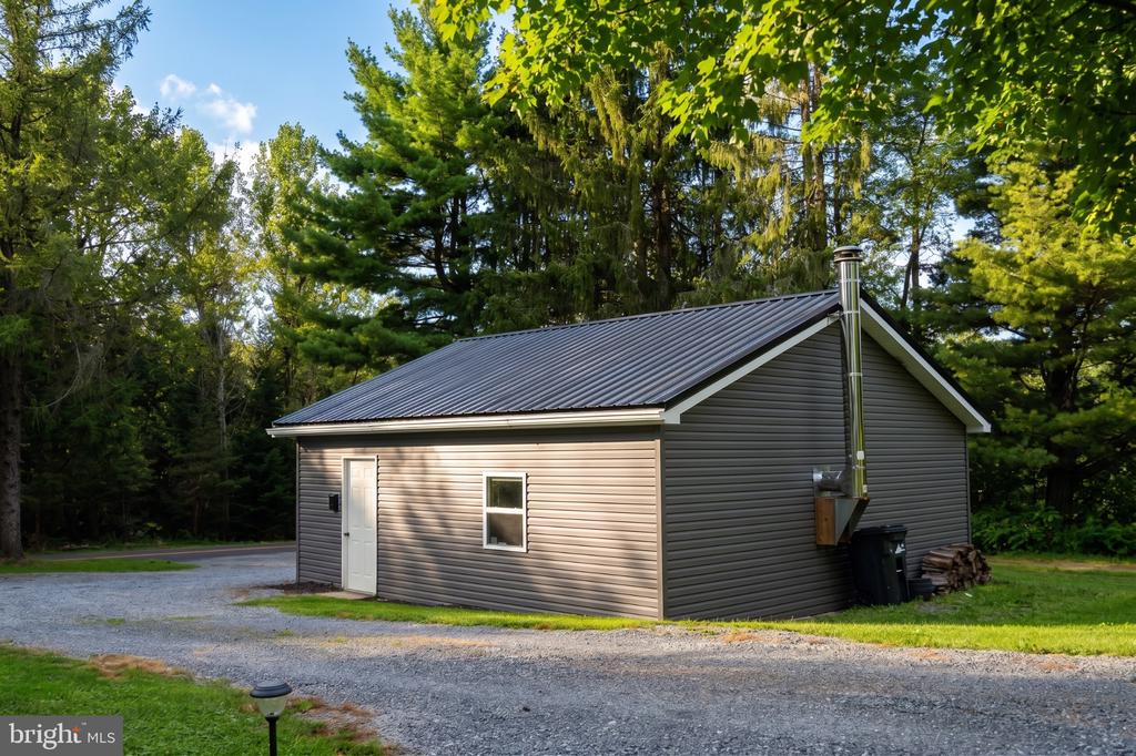 1158 KINGS RUN ROAD