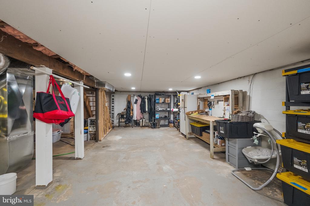 1158 KINGS RUN ROAD