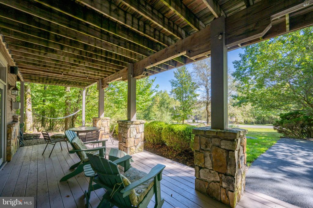 431 MOUNTAINTOP ROAD