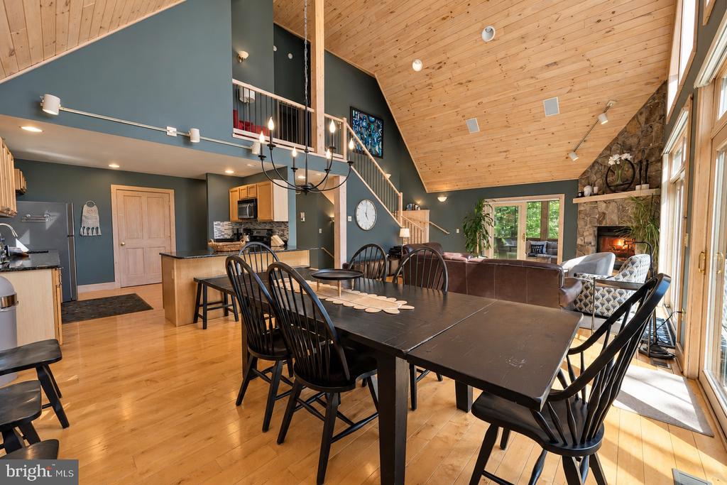 431 MOUNTAINTOP ROAD