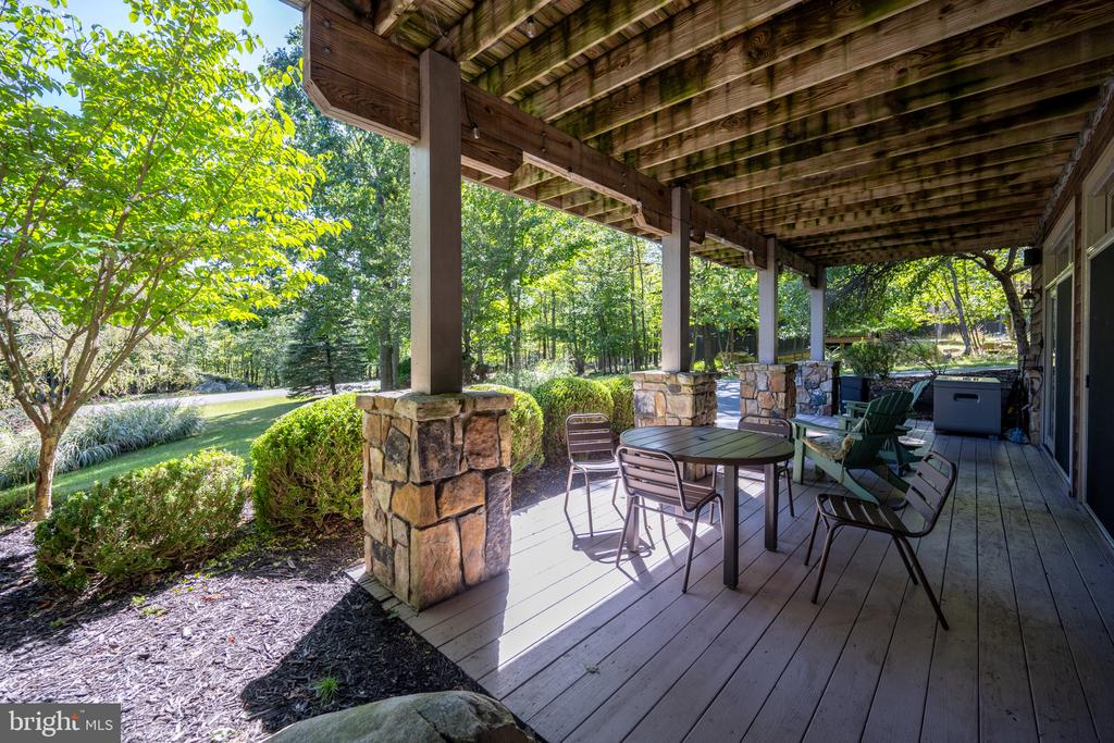 431 MOUNTAINTOP ROAD