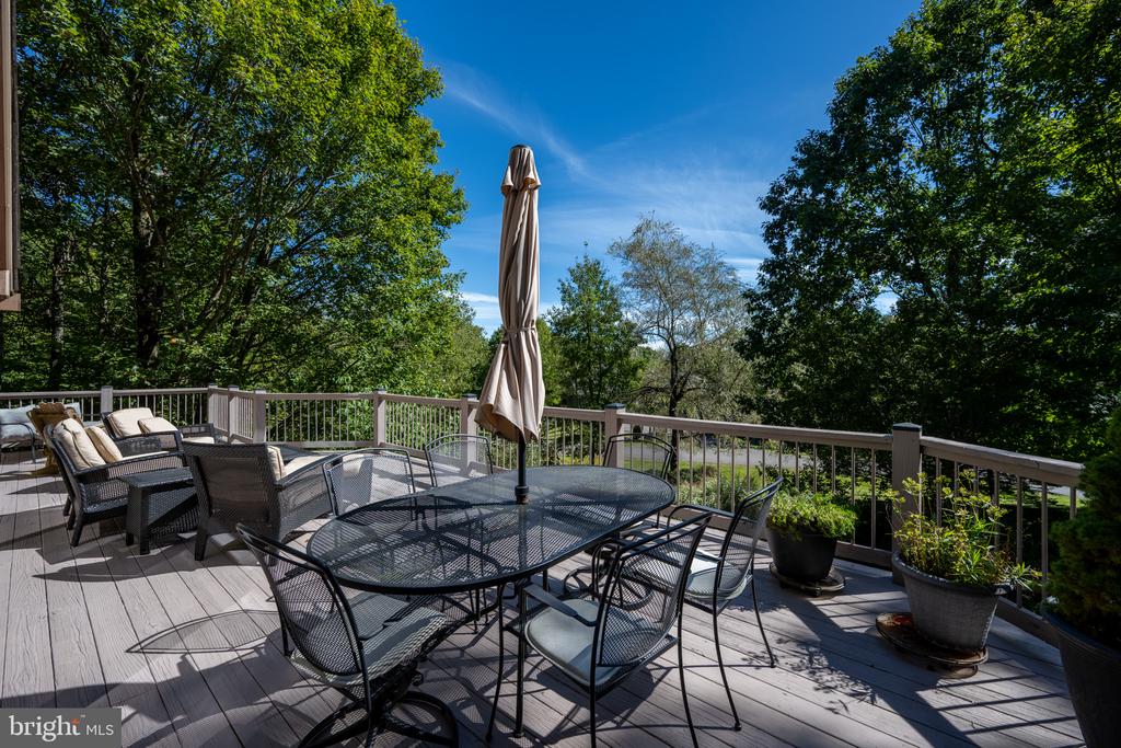 431 MOUNTAINTOP ROAD
