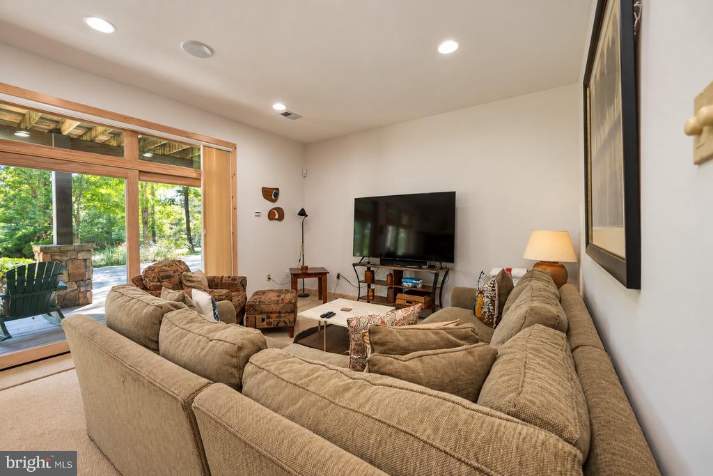 431 MOUNTAINTOP ROAD