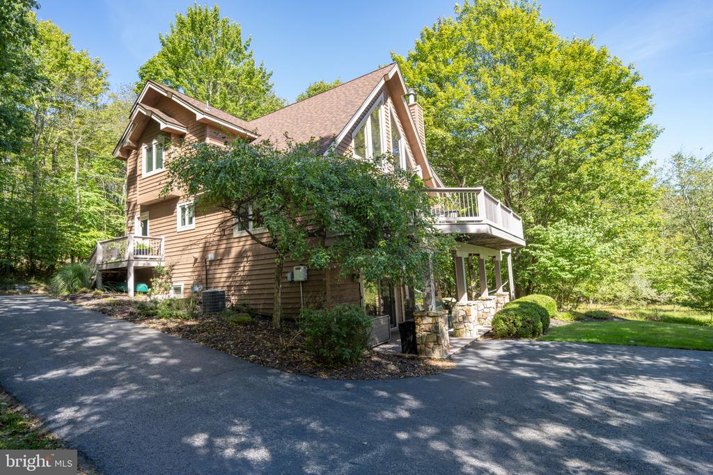 431 MOUNTAINTOP ROAD